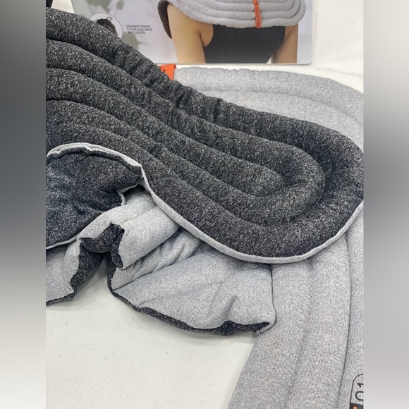 Sharper Image Heated Weighted Neck and Shoulder Wrap - Hot and Cold Comfort - Picture 9 of 13